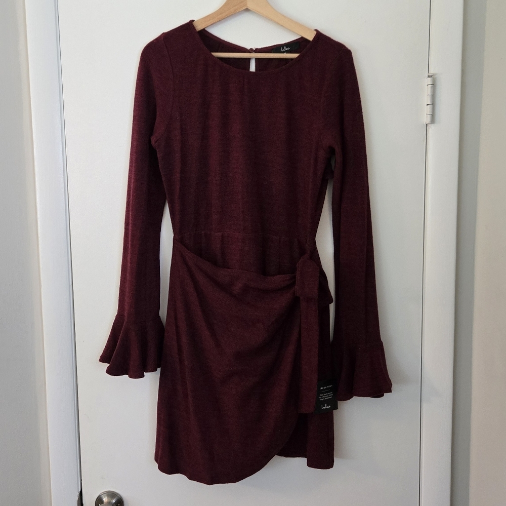 NWT Lulu's Burgundy Faux Wrap Mini Dress Long Bell Sleeves Size Medium - Picture 2 of 5